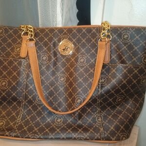 NWOT Beverly Hills Polo Club Elegant Brown Tote Bag with Gold Accents